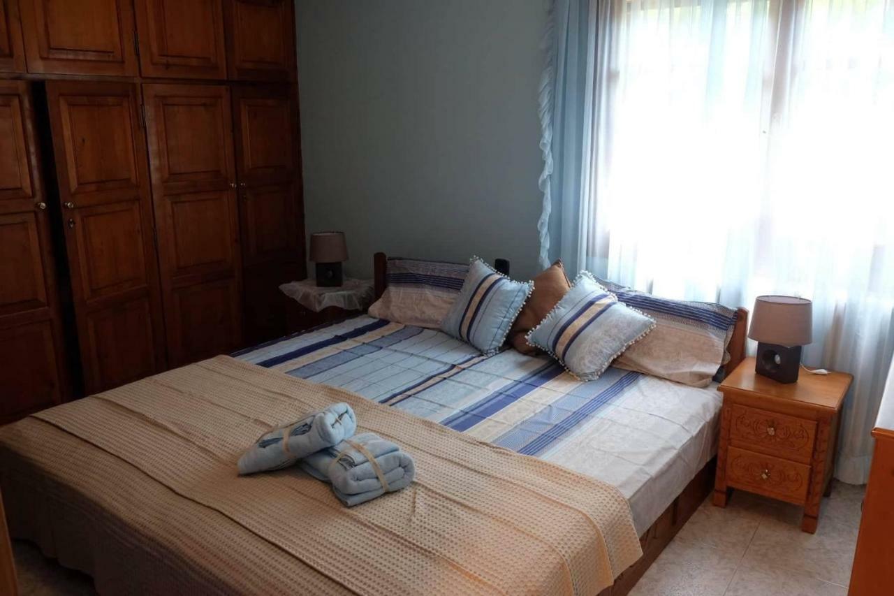Villa Sofia Marathos  ภายนอก รูปภาพ