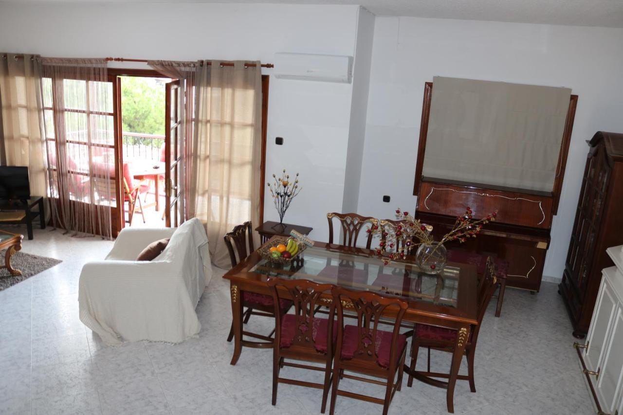 Villa Sofia Marathos  ภายนอก รูปภาพ